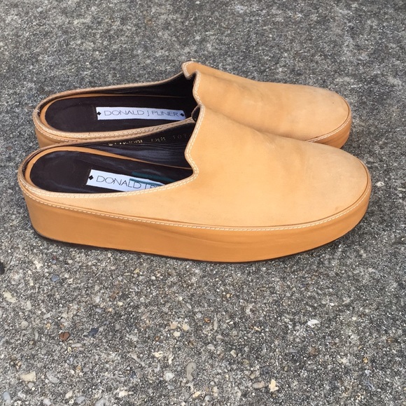 Donald J. Pliner Stack Shoes - Picture 2 of 6